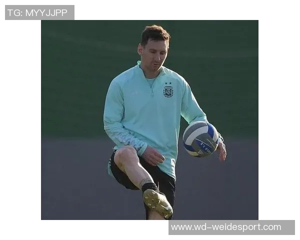 梅西缺席训练引发关注贝克汉姆亲临现场观摩迈阿密国际训练课 梅西缺席训练引发关注贝克汉姆亲临现场观摩迈阿密国际训练课