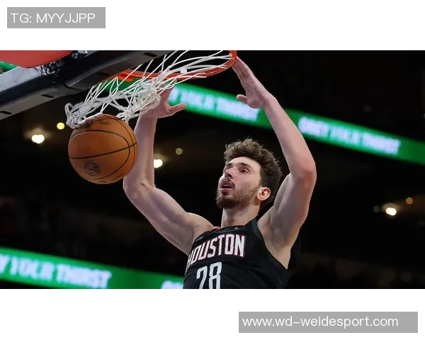 特雷杨谈申京防守影响进攻节奏指出训练中的盲区问题