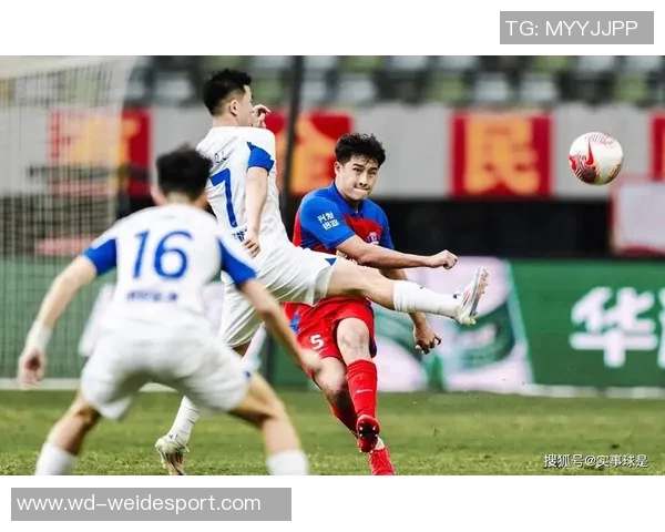 2025赛季中国足球四级联赛最终总排名揭晓及各队表现分析