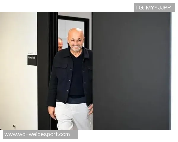 弗拉霍维奇因伤缺席斯帕莱蒂期待伊尔迪兹扮演托蒂式伪九角色